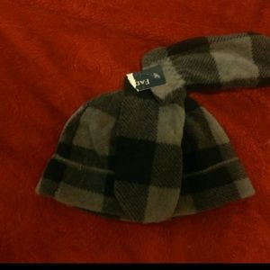 Hat with gloves